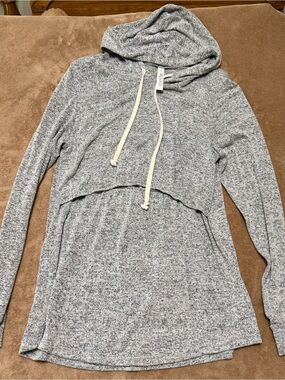 Latched Mama Heather Gray Layered Hooded Pullover